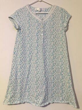 Eileen West Nightgown w/ Ditsy Floral Print & Lace Trim